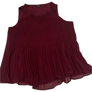 Torrid size 00 = M/L burgundy sleeveless pleated flowy sheer tank top EUC